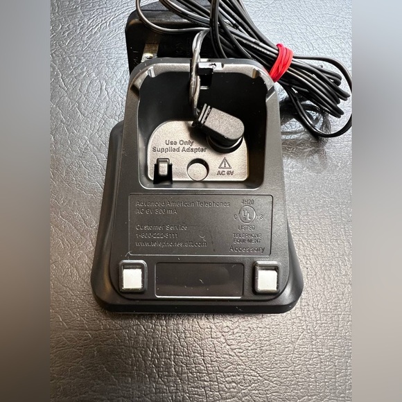 AT&T CL83464 DECT 6.0 Cordless Call ID Announce Phone System w/ 3 Handsets - Picture 13 of 14